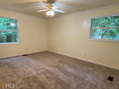 5779 Hillside Ave, Atlanta GA  30340-4325 exterior