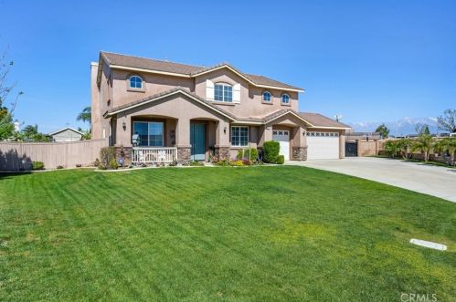 4911 Steve Ave, Riverside, CA 92509-8830