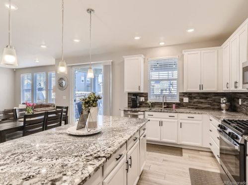 1043 Fultondale Ct, Denver CO  80018-6083 exterior