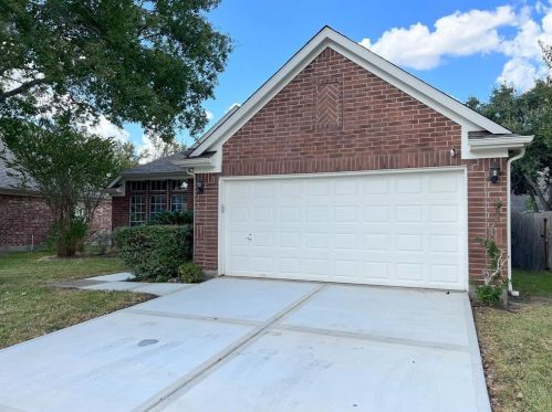4823 Lochman Ln, Pearland, TX 77584-7653