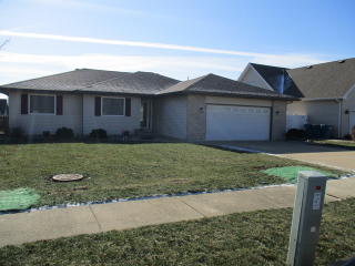 1529 Sir Lancelot Dr, Bourbonnais, IL 60914-9625