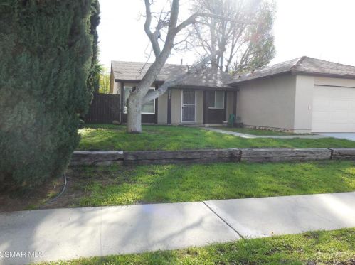 3248 Hilldale Ave, Simi Valley, CA 93063-2640