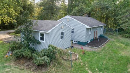72 Parker Station Rd, Goffstown, NH 03045-3314