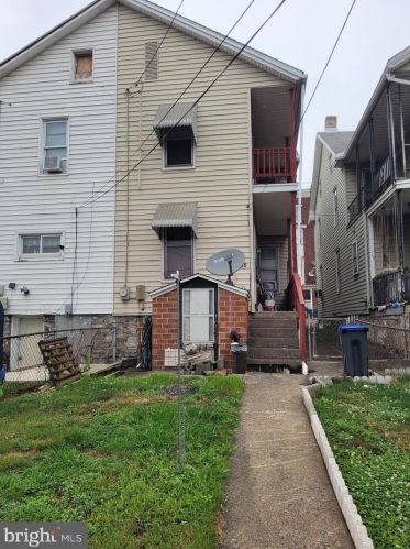 34 2nd St, Harrisburg, PA 17101-1603