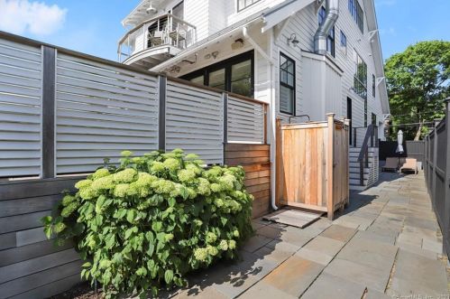 64 Cove Ave, Norwalk CT  06855-2412 exterior