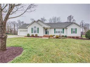 233 Summey Barker Dr, Dallas, NC 28034-7780