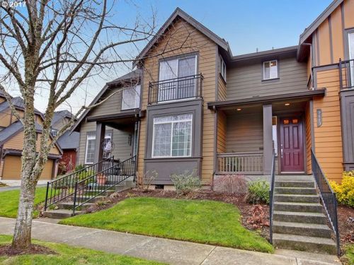 7113 Stonewater St, Beaverton OR  97124-7320 exterior