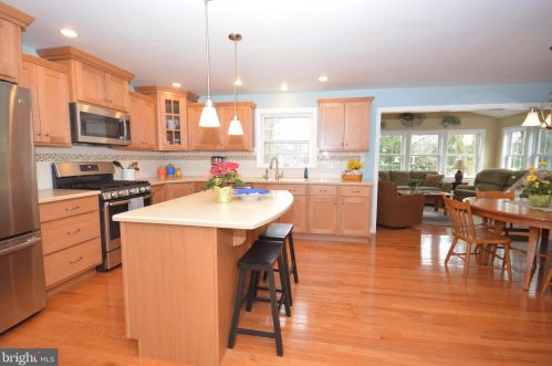 1949 Rachael Dr, Lancaster PA  17601-3627 exterior