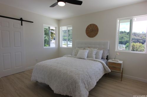 2485 Booth Rd, Honolulu HI  96813-1362 exterior