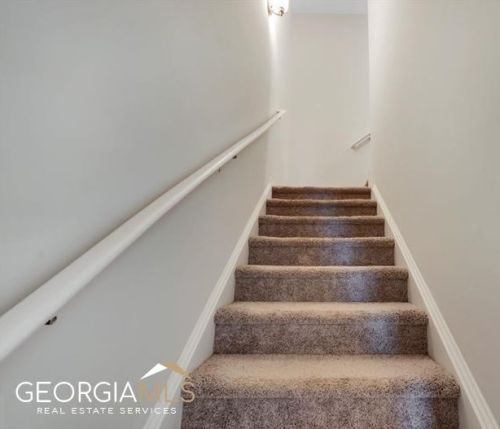 3132 Meadowstone Ln, Atlanta GA  30331-2939 exterior
