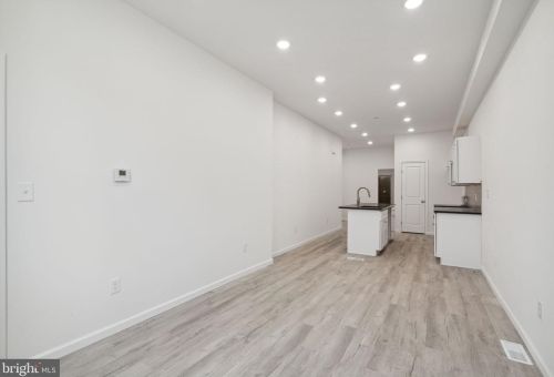 2543 11 St, Philadelphia PA  19133-1413 exterior