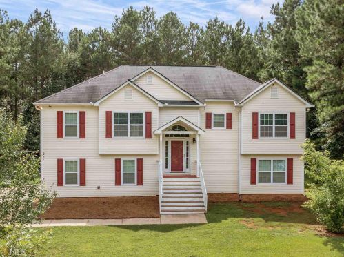 222 Grove Pointe Dr, Locust Grove, GA 30248-4584