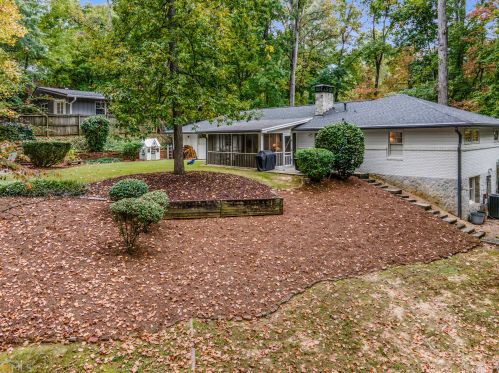 445 Highbrook Dr, Atlanta GA  30342-2316 exterior