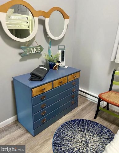 15 Meadow View Dr, Lost City WV 26810-8523 exterior