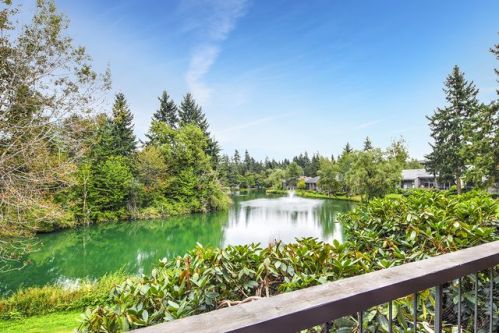 6738 138th Ave, Redmond, WA 98052-9576
