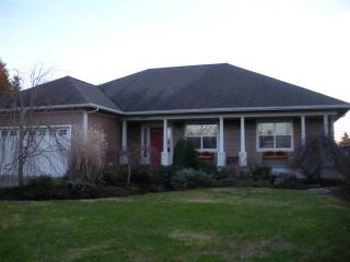 206 Oakview Ave, Waunch Prairie, WA 98531-3414