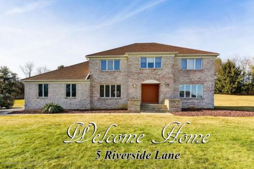 5 Riverside Ln, Holmdel Village, NJ 07733-2084