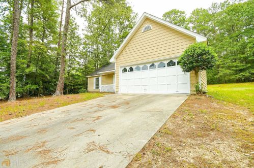 1312 Sweetwater Blf, Lithonia, GA 30039-3703