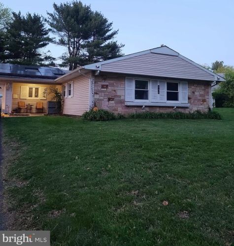 577 Beverly Rancocas Rd, Willingboro, NJ 08046-3346