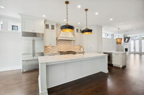 1074 Abington Ct, Atlanta GA  30319 exterior