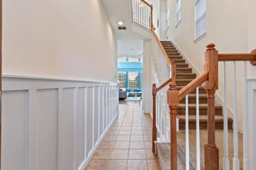 3856 Vienna St, Irving, TX 75038-8461