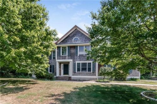 1 Links Psge, Westerly, RI 02891-3716