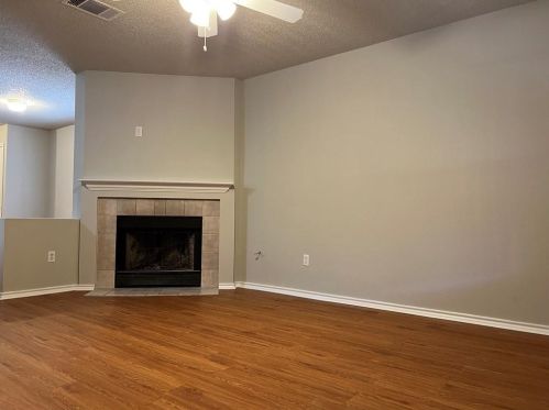 901 Calico Dr, Austin TX  78748-6493 exterior