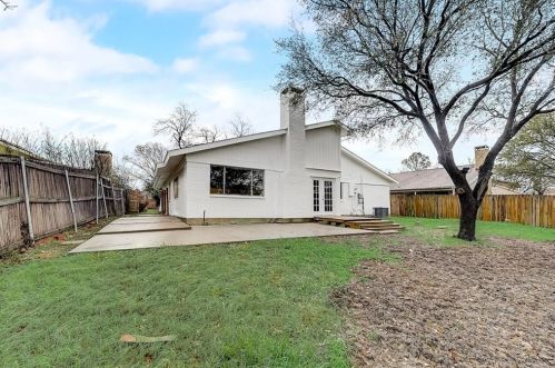 2109 Via Del Norte, Carrollton TX 75006-4521 exterior