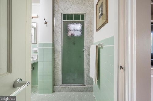 9605 Sutherland Rd, Silver Spring MD 20901-2314 exterior