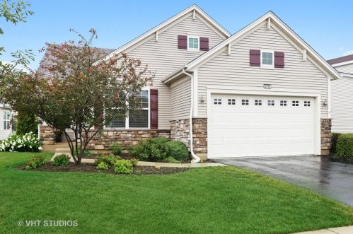 2744 Northmoor Dr, Naperville, IL 60564-6005