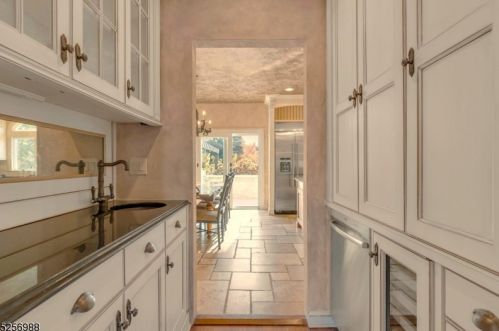 12 Quail Run, Dover NJ  07869-2827 exterior