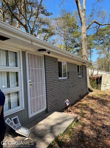 324 Fairburn Ave, Atlanta GA  30331 exterior