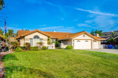 2132 Brookhurst Dr, El Cajon, CA 92019-2038