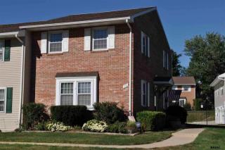 79 Fox Run Dr, York, PA 17403-4961