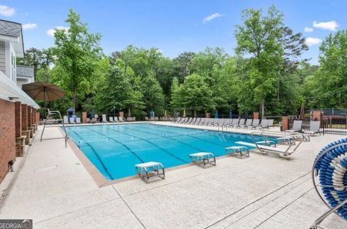 3959 Hovis Ct, Atlanta GA  30319-1680 exterior