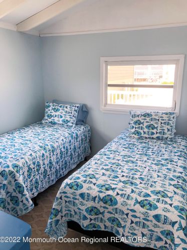 104 Amberjack Way, Lavallette NJ  08735-1203 exterior