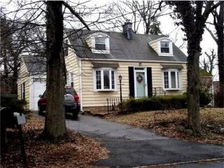 26 Logan Ln, Piscataway NJ  08854-5804 exterior