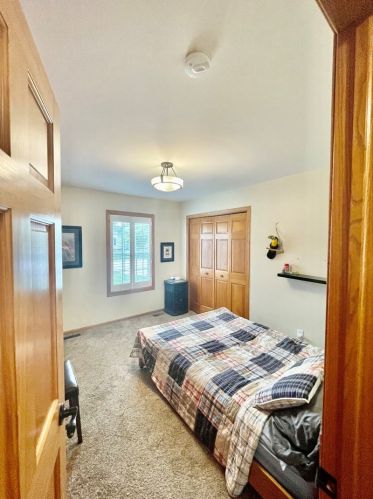 1172 Arneita St, Sycamore IL  60178-1125 exterior