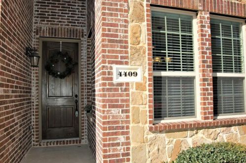 4409 Fisk Ln, Carrollton TX  75010-4258 exterior