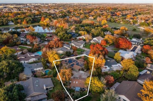 2401 Apple Valley Cir, Austin, TX 78747-1637