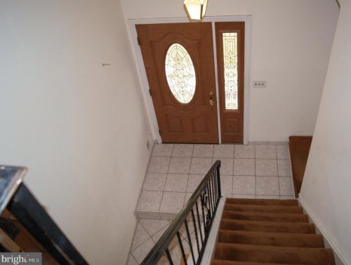 31 Wolfpack Rd, Trenton, NJ 08619-1350