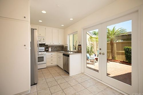 17 Woodfern, Irvine CA  92614-5457 exterior