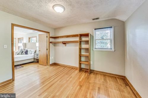 9701 Brunett Ave, Silver Spring MD 20901-3235 exterior