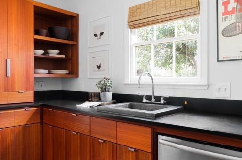 501 46th St, Austin TX  78751-3210 exterior