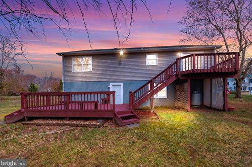 6606 Merridith Ln, Fredericksburg, VA 22407-1781