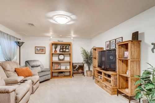 1101 Oakmont Ct, Fort Collins CO  80525-2855 exterior