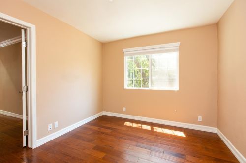 2411 Chevy Chase Dr, Glendale CA  91206-4525 exterior