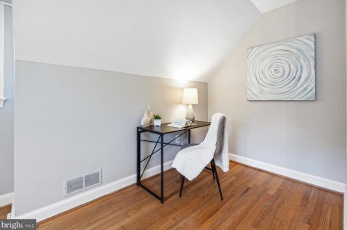 815 Davis Ave, Silver Spring MD 20912-6472 exterior