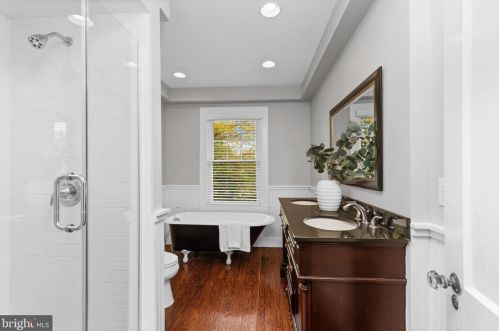 106 Jefferson Ave, Haddonfield NJ  08033-3412 exterior