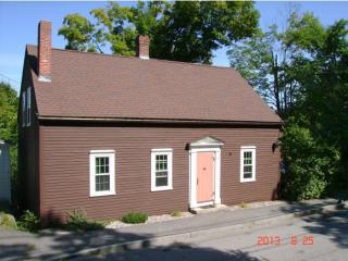 17 Temple Rd, Mason, NH 03048-3112